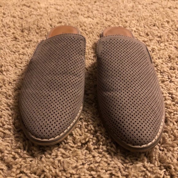 Shoes! - Picture 3 of 3